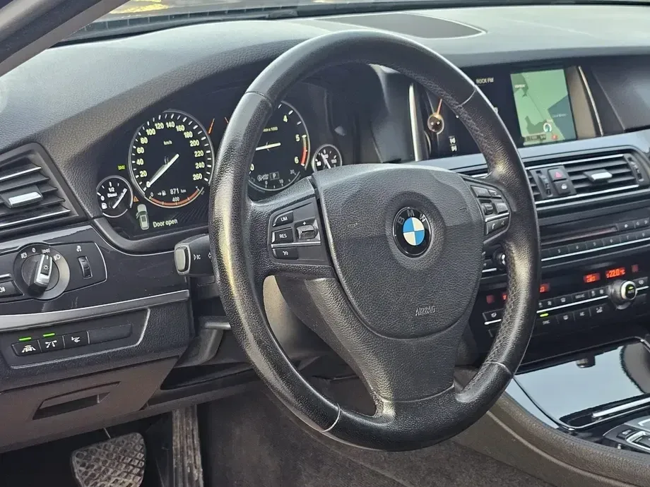 BMW Seria 5 520d AT — imagine 6