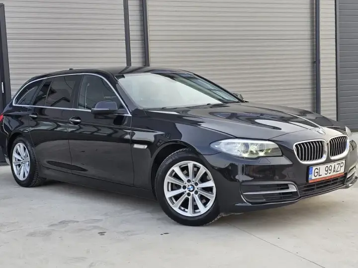BMW Seria 5 520d AT