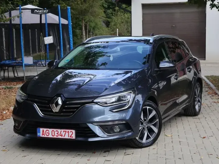 Renault Mégane II ENERGY dCi 110 EDC BOSE EDITION