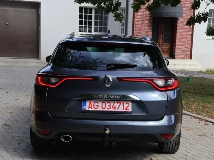 Renault Mégane II ENERGY dCi 110 EDC BOSE EDITION