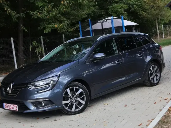 Renault Mégane II ENERGY dCi 110 EDC BOSE EDITION