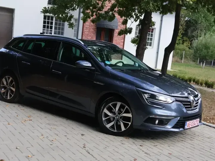 Renault Mégane II ENERGY dCi 110 EDC BOSE EDITION