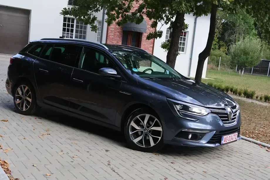 Renault Mégane II ENERGY dCi 110 EDC BOSE EDITION — imagine 4