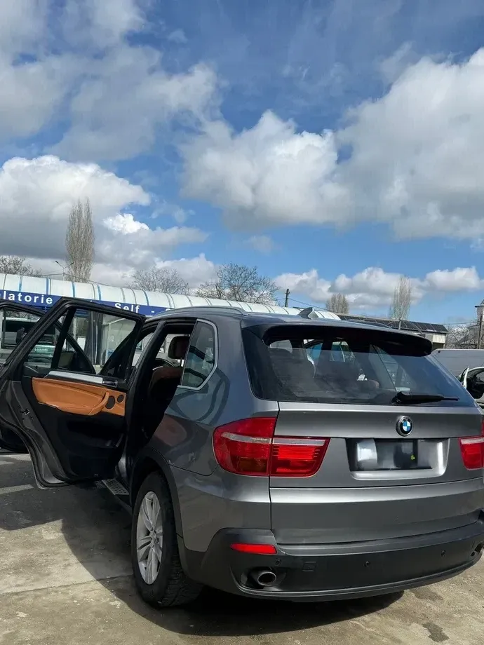 BMW X5 E70 xDrive30d — imagine 2