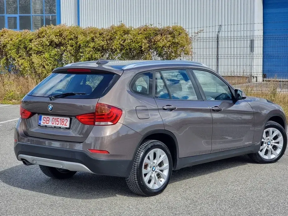 BMW X1 E84 sDrive16d Sport Line — imagine 3