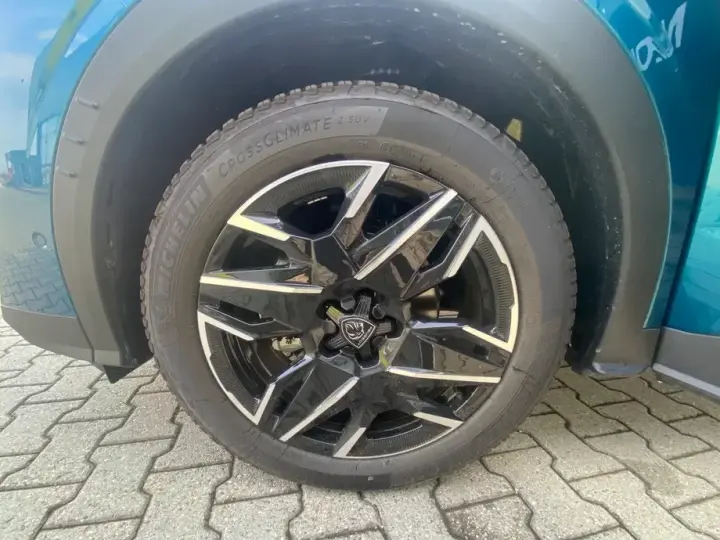 Peugeot 3008 1.2 Hybrid 145 e-DCS6 GT