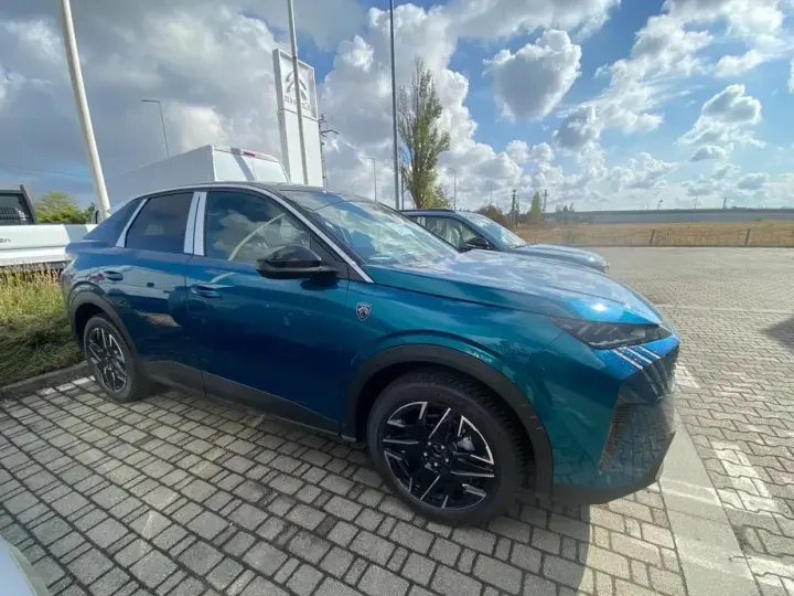 Peugeot 3008 1.2 Hybrid 145 e-DCS6 GT