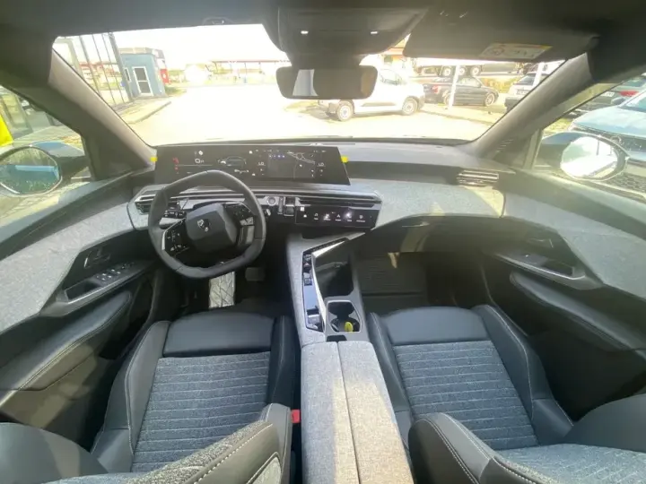 Peugeot 3008 1.2 Hybrid 145 e-DCS6 GT