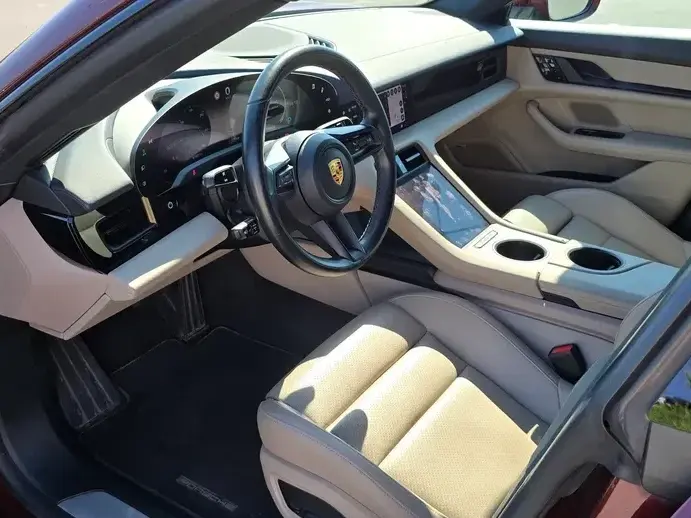 Porsche Taycan 4S Sport