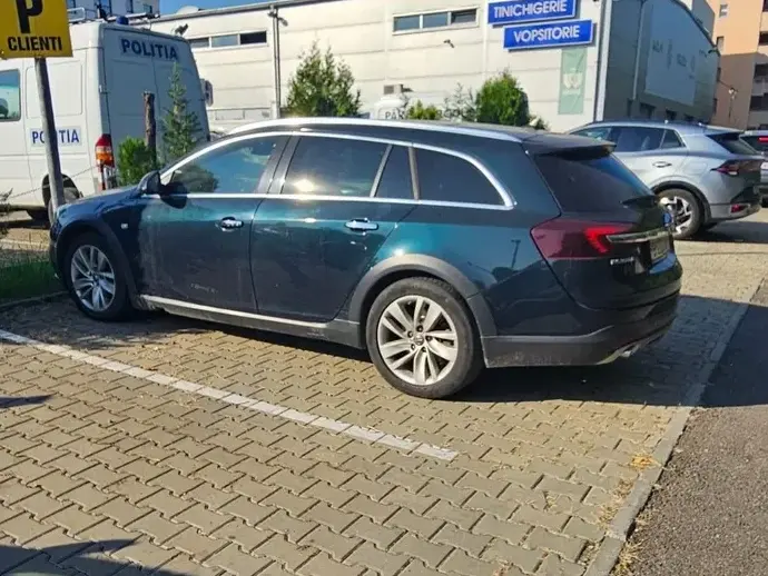 Opel Insignia A 2.0 CDTI ECOTEC 4X4 Country Aut.