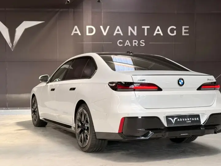 BMW Seria 7 G70