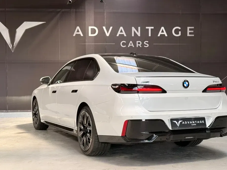 BMW Seria 7 G70 — imagine 5