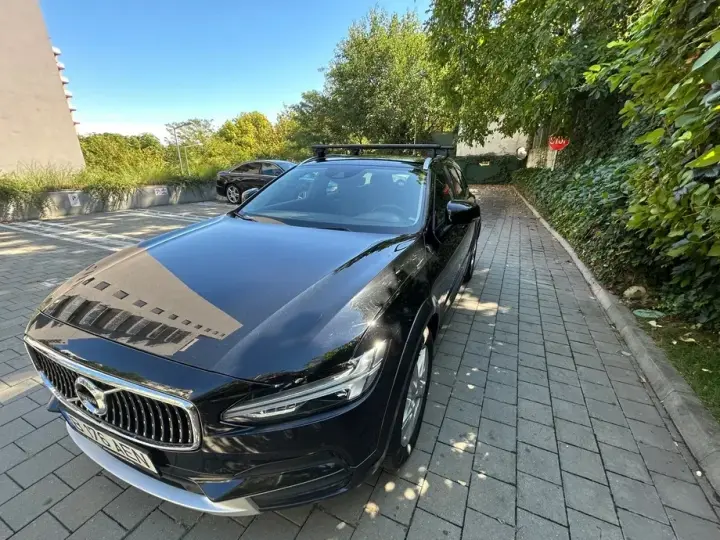 Volvo V90 D4 AWD