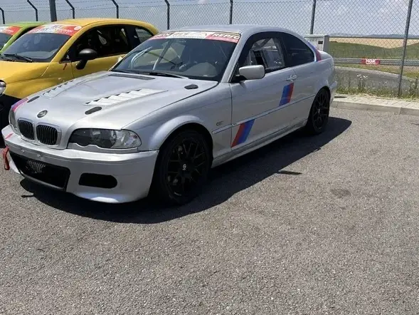 BMW Seria 3 E46 330 Ci