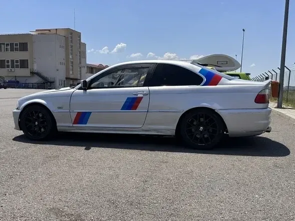 BMW Seria 3 E46 330 Ci — imagine 3