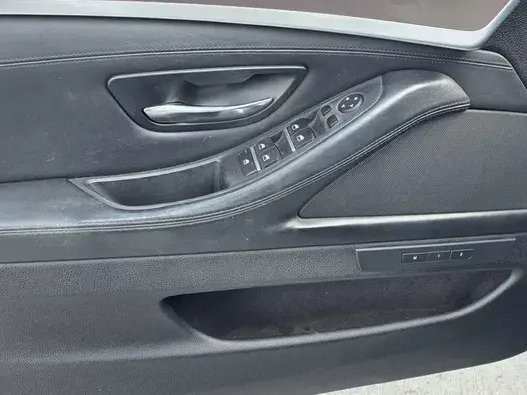 BMW Seria 5 F10/F11/F07 520d