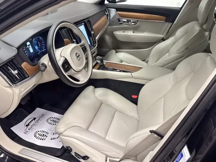 Volvo S90 D5 AWD Geartronic Inscription