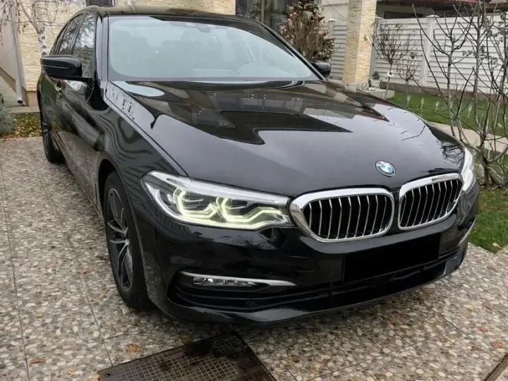 BMW Seria 5 G30/G31 540i xDrive Aut. Luxury Line
