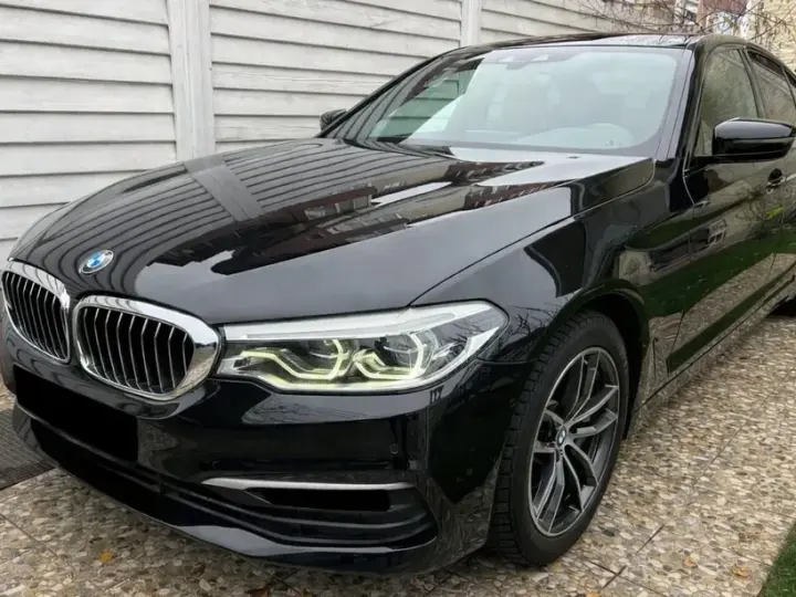 BMW Seria 5 G30/G31 540i xDrive Aut. Luxury Line