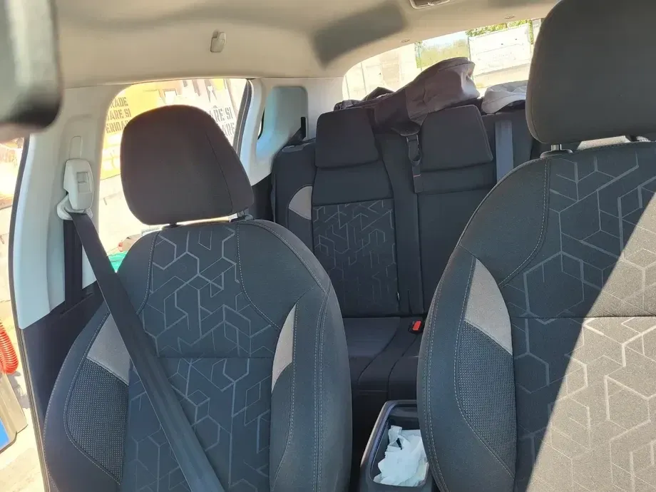 Peugeot 2008 I 1.2 L PureTech Active — imagine 6