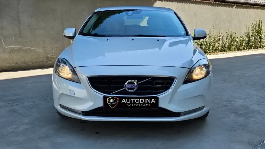 Volvo V40 — imagine 3