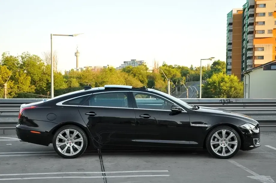 Jaguar XJ 3.0 V6 Langversion Autobiography — imagine 3
