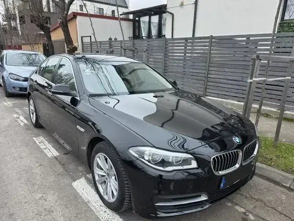 BMW Seria 5 520d xDrive AT