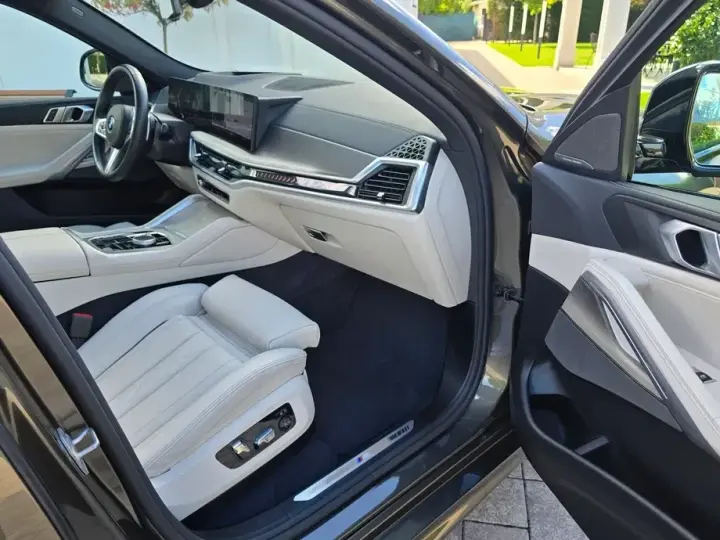 BMW X6 G06 xDrive30d AT MHEV