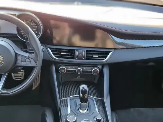 Alfa Romeo Giulia 2.9 Turbo RWD AT8 Quadrifoglio