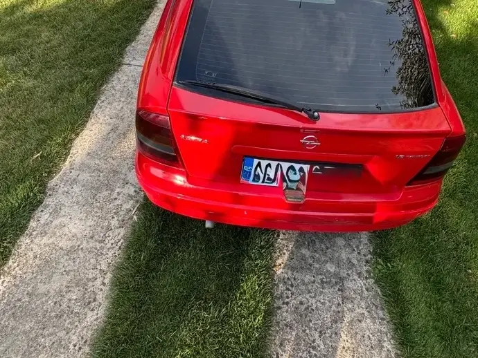 Opel Astra 1.6 16V Coupe Bertone