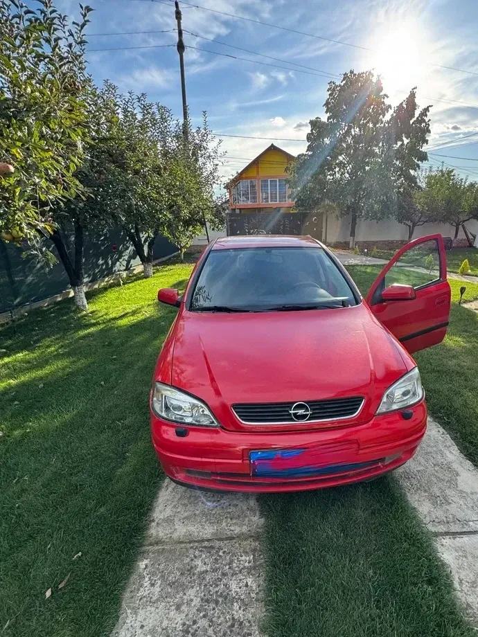 Opel Astra 1.6 16V Coupe Bertone — imagine 2