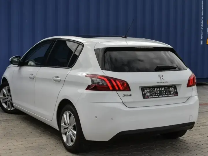 Peugeot 308 BlueHDi 130 Stop & Start Allure Business-Paket