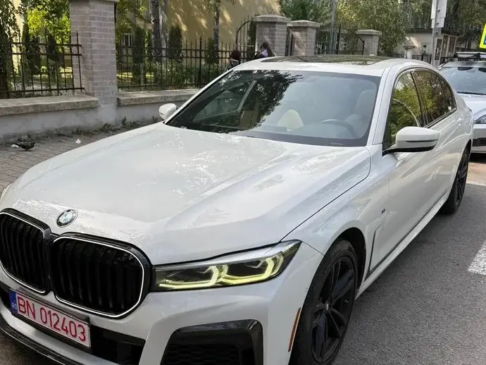 BMW Seria 7 G11/G12 740Li xDrive