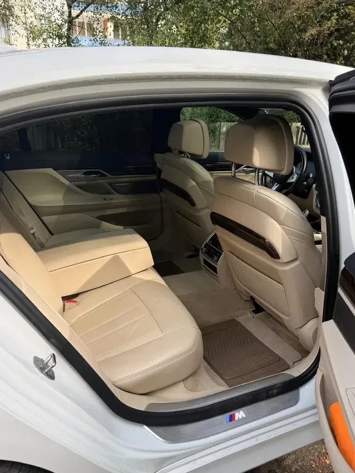 BMW Seria 7 G11/G12 740Li xDrive — imagine 5
