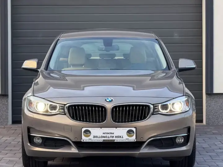 BMW Seria 3 F30/F31/F34 318d Aut. Luxury Line