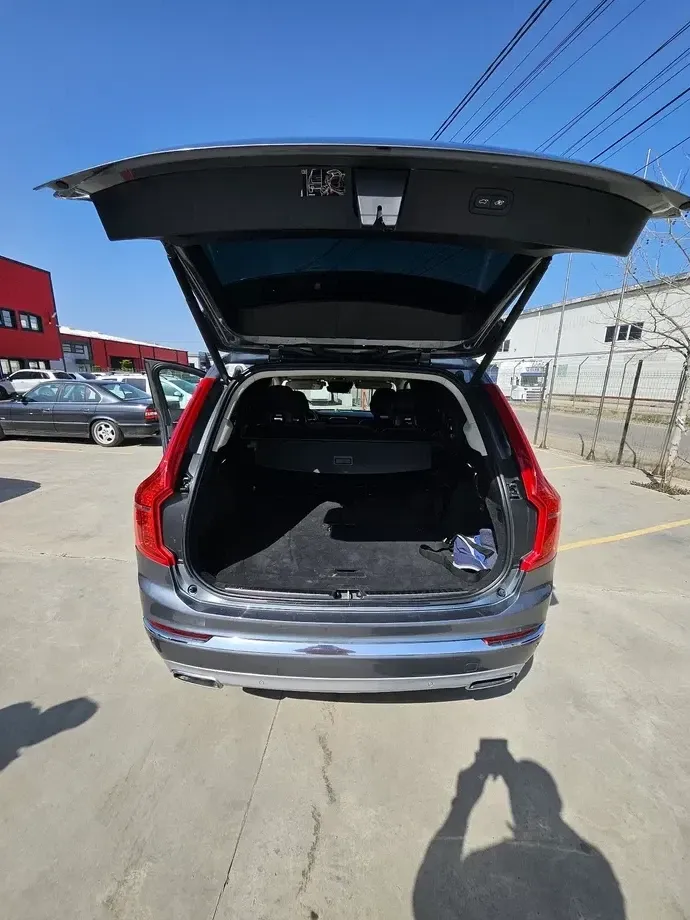 Volvo XC 90 II T8 Twin Engine AWD Inscription — imagine 3
