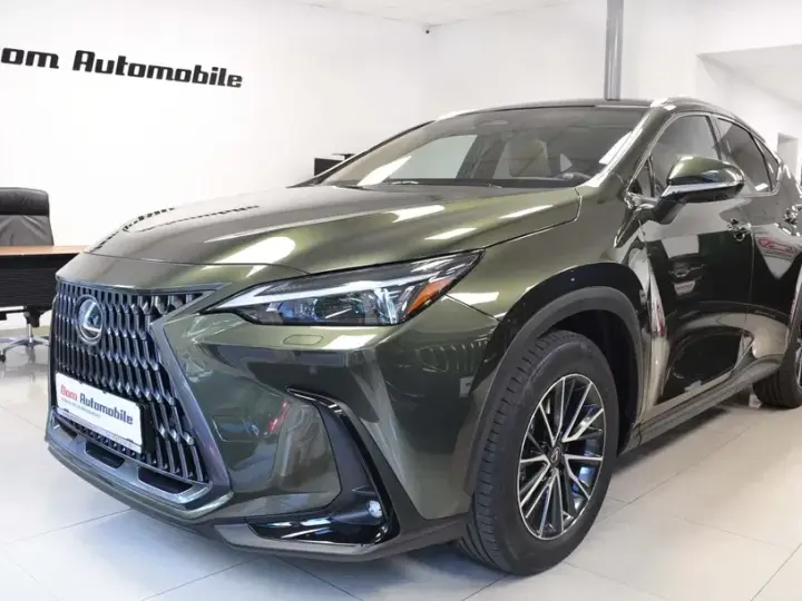 Lexus NX II 450h+ E-FOUR Executive Line