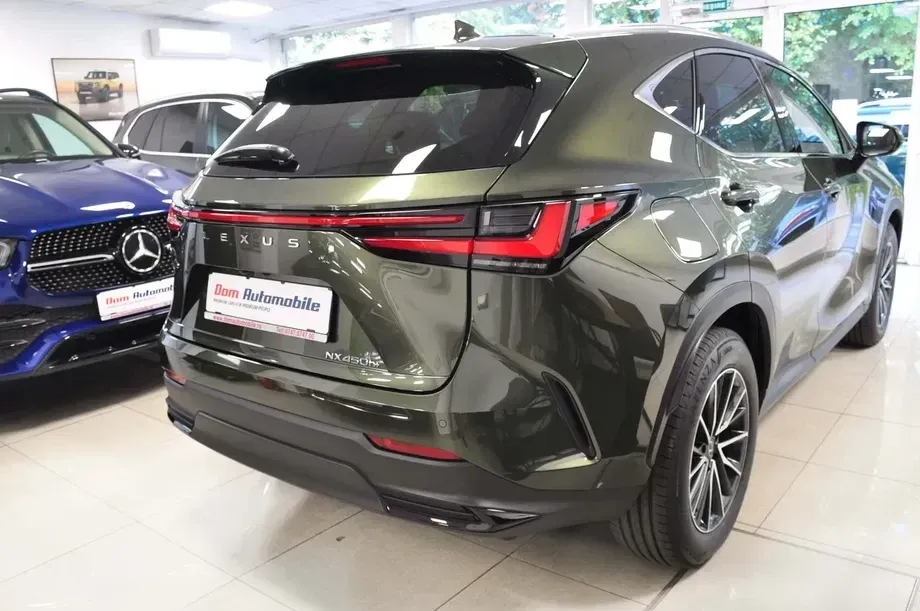 Lexus NX II 450h+ E-FOUR Executive Line — imagine 4