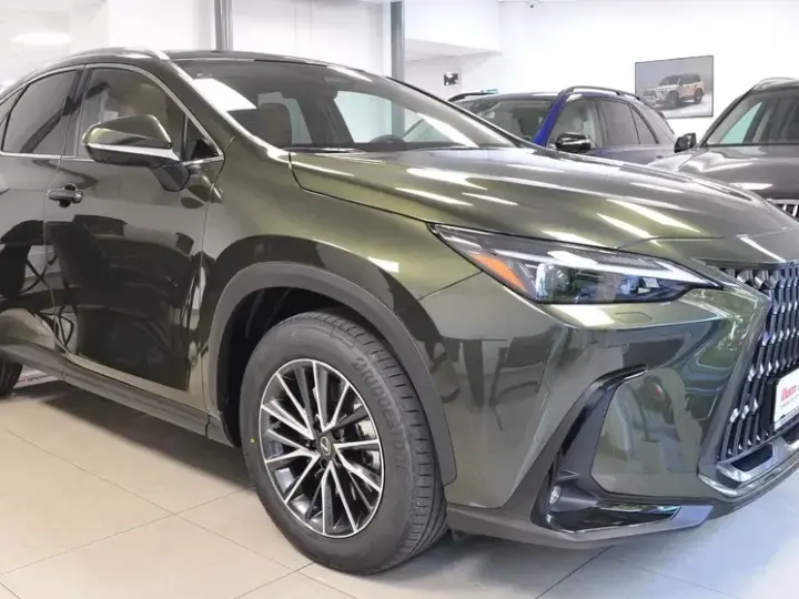 Lexus NX II 450h+ E-FOUR Executive Line