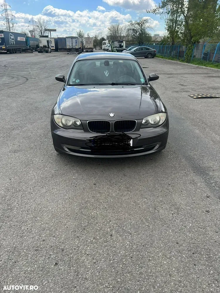 BMW Seria 1 E81/E82/E87/E88 [2004 - 2011] — imagine 5
