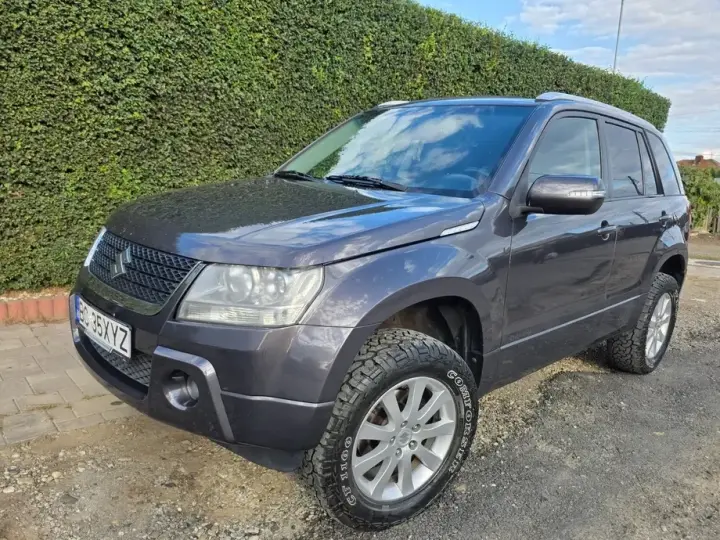 Suzuki Grand Vitara 2.4i JLX