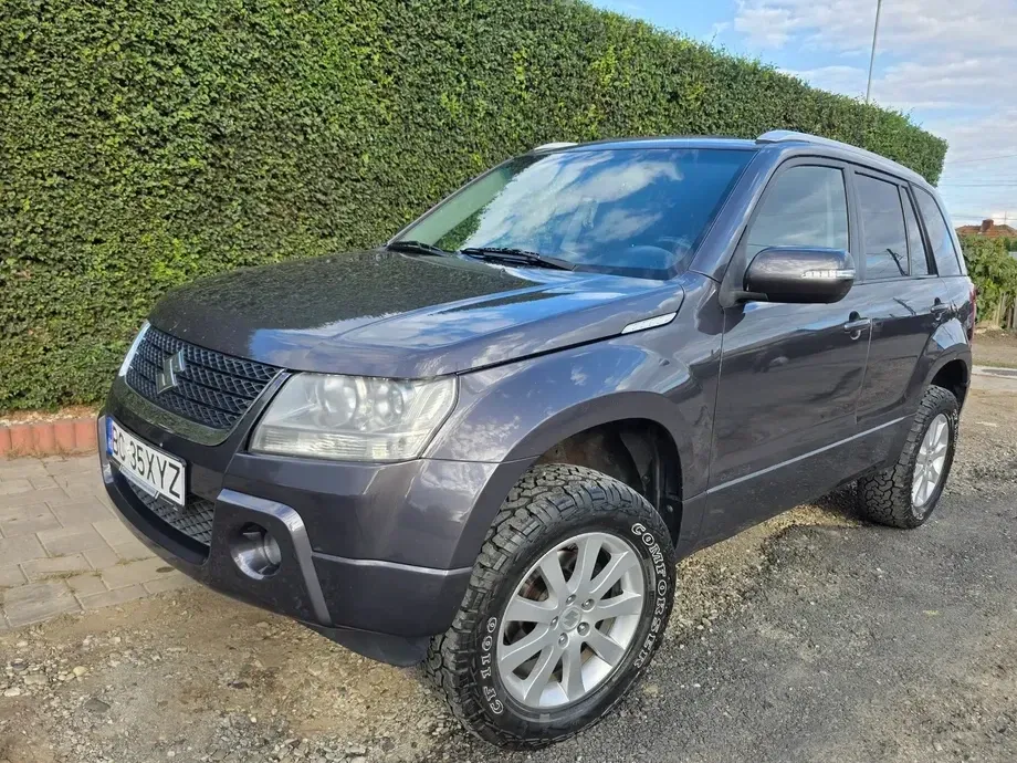 Suzuki Grand Vitara 2.4i JLX — imagine 4