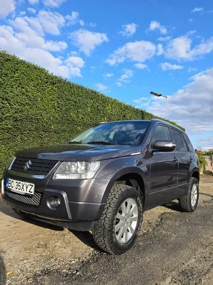 Suzuki Grand Vitara 2.4i JLX — imagine 6