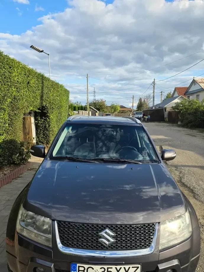 Suzuki Grand Vitara 2.4i JLX — imagine 5