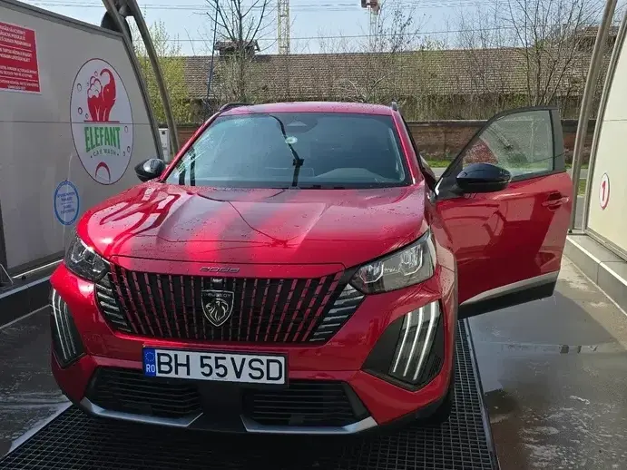 Peugeot 2008 II 1.2L e-DCS6 MHEV Allure