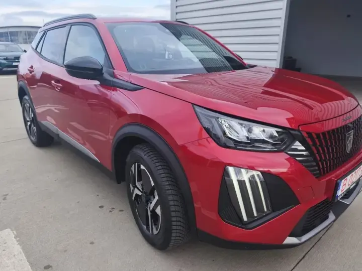Peugeot 2008 II 1.2L e-DCS6 MHEV Allure