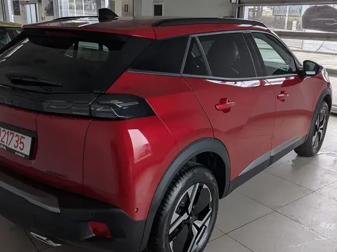 Peugeot 2008 II 1.2L e-DCS6 MHEV Allure