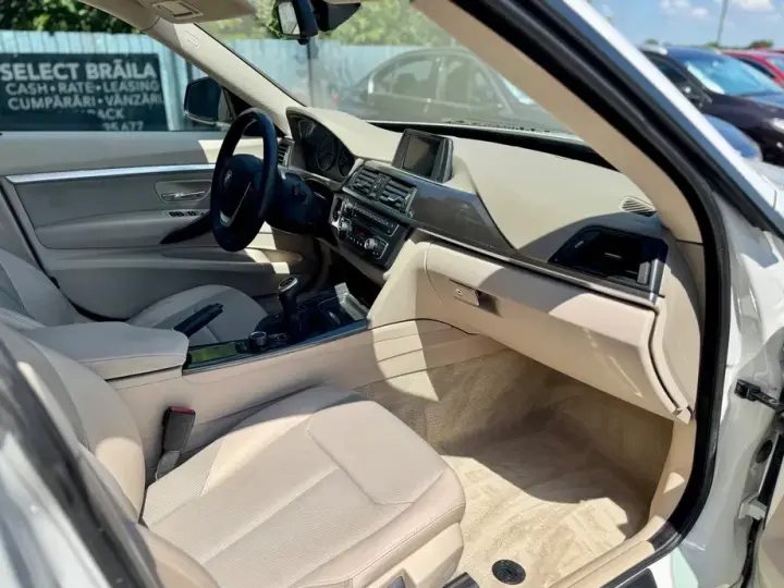 BMW Seria 3 F30/F31/F34 320d xDrive