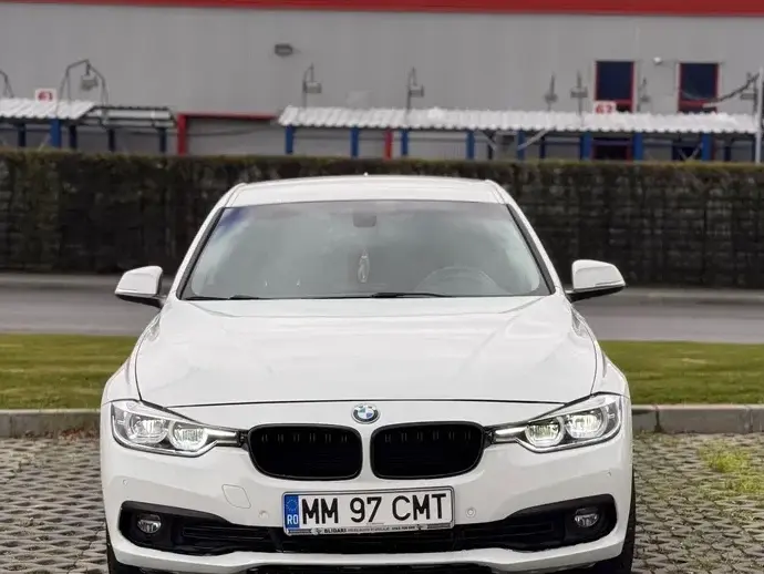 BMW Seria 3 F30/F31/F34 320i Aut.