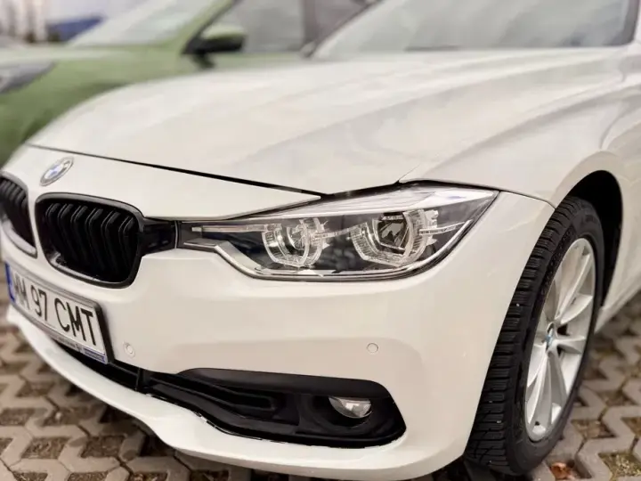 BMW Seria 3 F30/F31/F34 320i Aut.